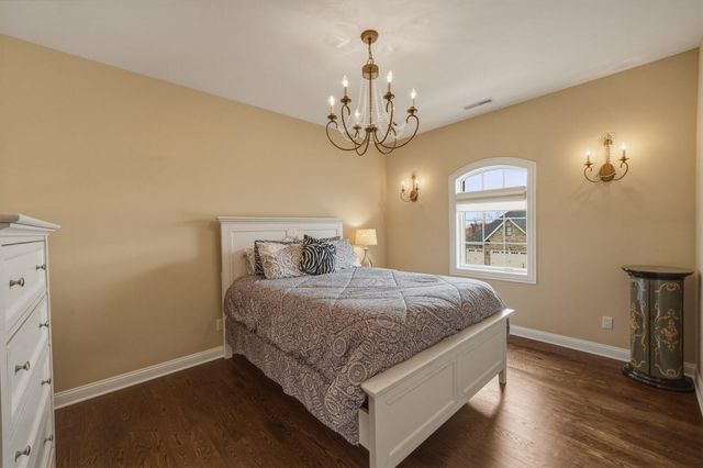 7216 Fawn Valley Drive, Schererville, IN 46375