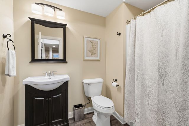 7216 Fawn Valley Drive, Schererville, IN 46375