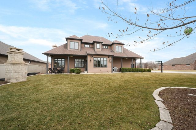 7216 Fawn Valley Drive, Schererville, IN 46375