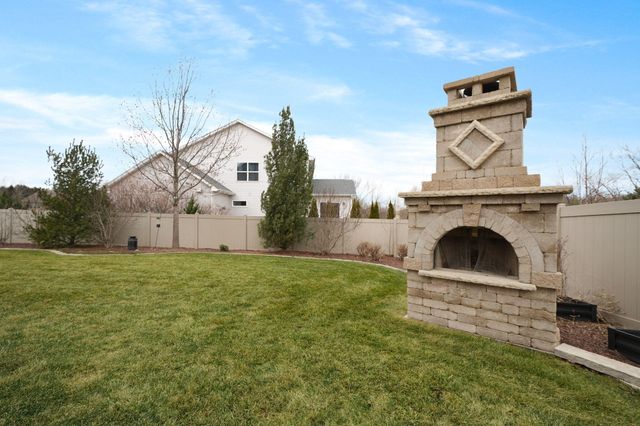 7216 Fawn Valley Drive, Schererville, IN 46375