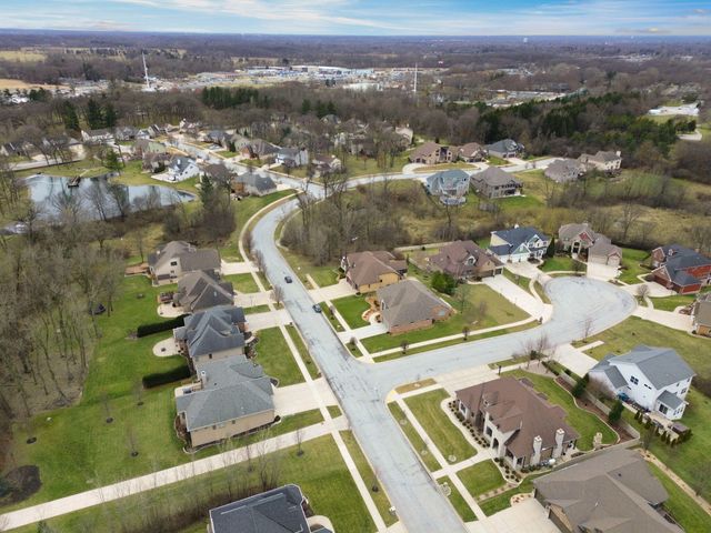 7216 Fawn Valley Drive, Schererville, IN 46375