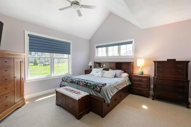 8 Crockett's Way, Stratham, NH 03885