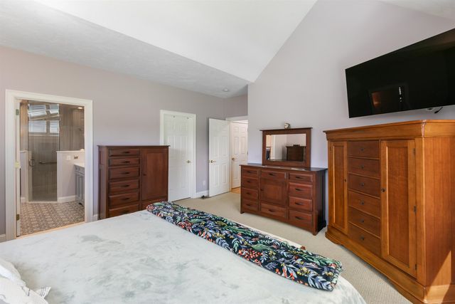 8 Crockett's Way, Stratham, NH 03885