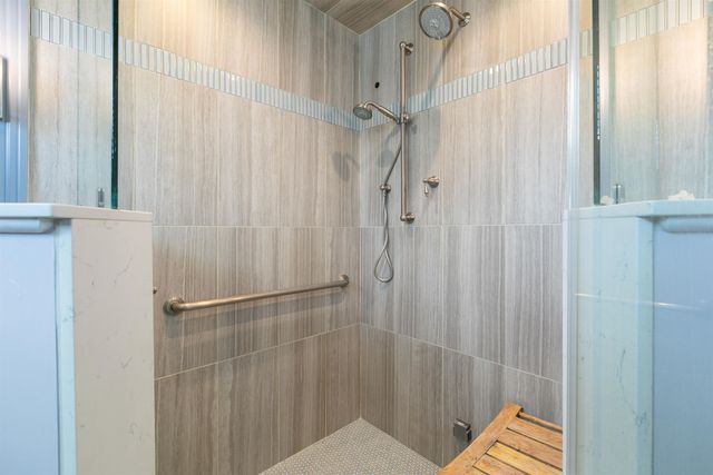 8 Crockett's Way, Stratham, NH 03885