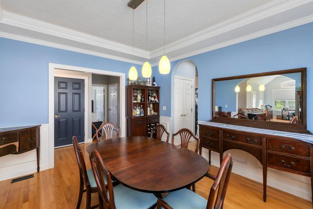 8 Crockett's Way, Stratham, NH 03885