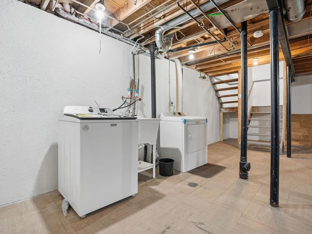 3184 Bolgos Circle, Ann Arbor, MI 48105