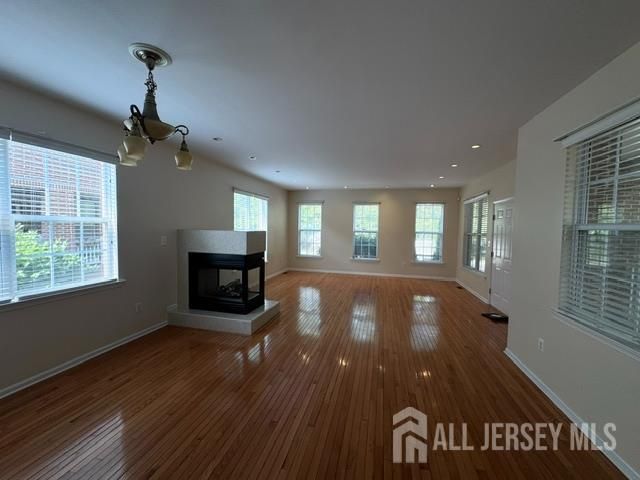 10 Park Square, Metuchen, NJ 08840