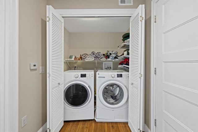 216 Water St 101B, Plymouth, MA 02360