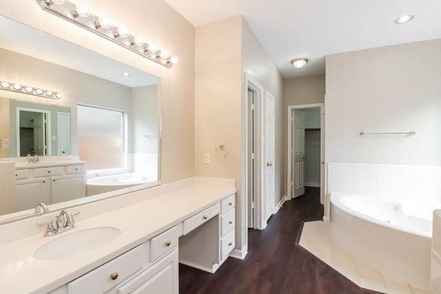 2534 Bridge Hampton Way, Sugar Land, TX 77479