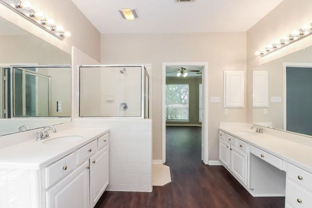 2534 Bridge Hampton Way, Sugar Land, TX 77479