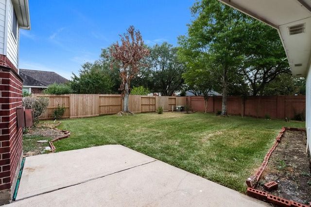 2534 Bridge Hampton Way, Sugar Land, TX 77479