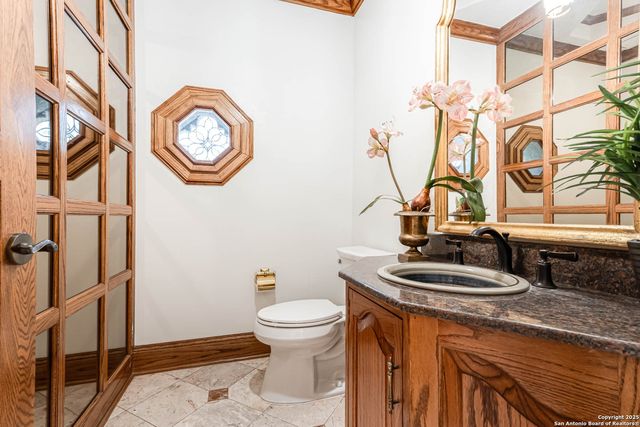 11710 Elmscourt, San Antonio, TX 78230