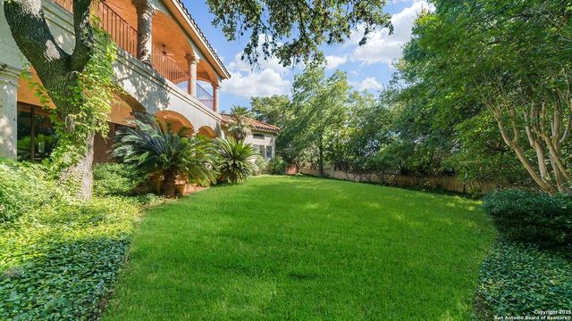11710 Elmscourt, San Antonio, TX 78230