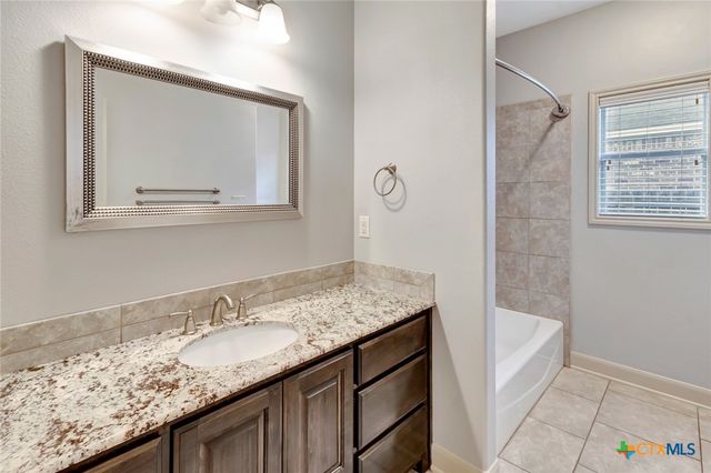 204 Auburn Hill, Victoria, TX 77904