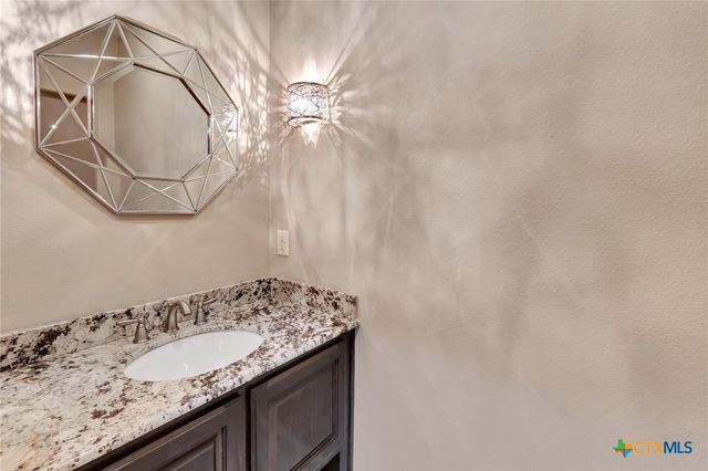 204 Auburn Hill, Victoria, TX 77904