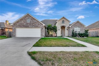 204 Auburn Hill, Victoria, TX 77904