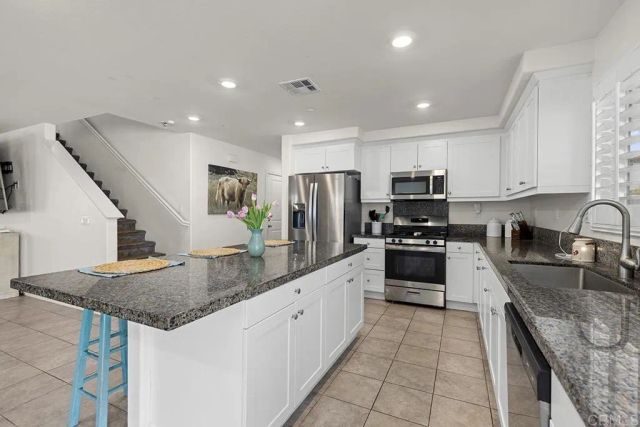 32097 Rambling Court, Winchester, CA 92596