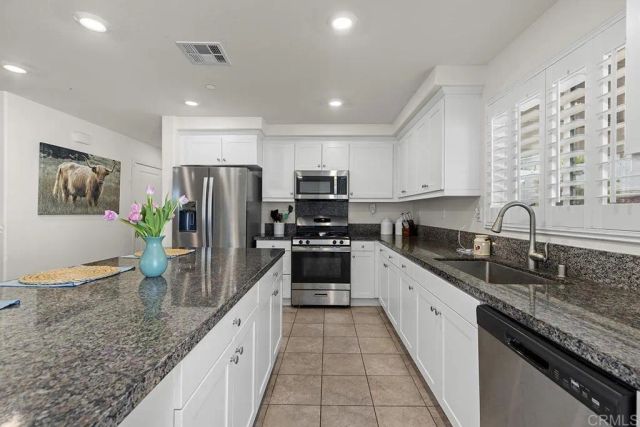 32097 Rambling Court, Winchester, CA 92596