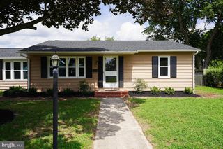 737 MAGNOLIA DR, Seaford, DE 19973