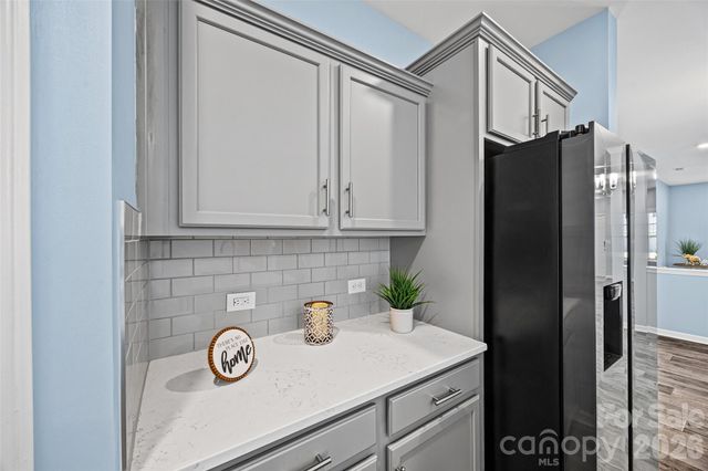 10210 Holly Park Drive, Charlotte, NC 28214