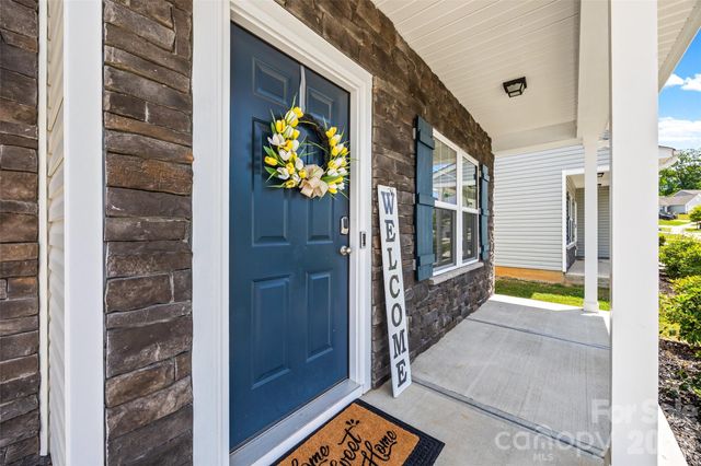 10210 Holly Park Drive, Charlotte, NC 28214