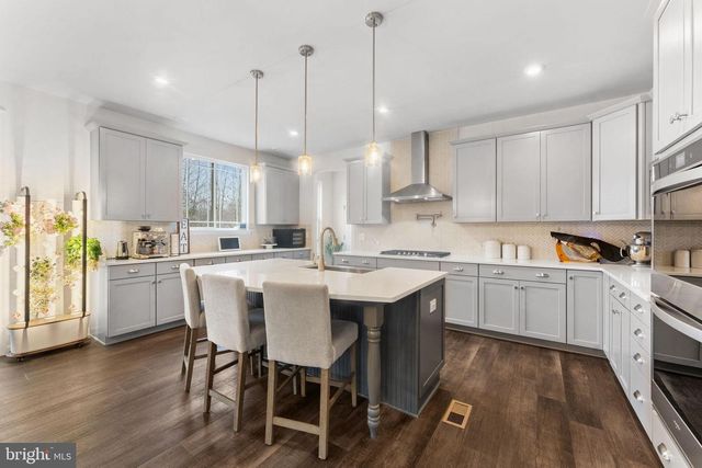 118 LOYD DR, Fredericksburg, VA 22406