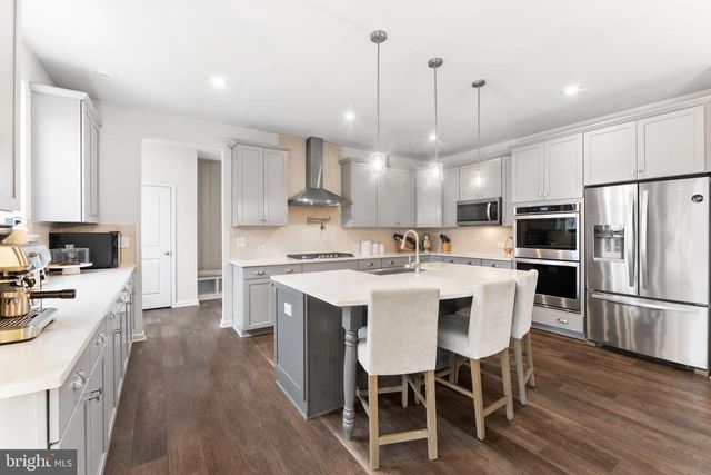 118 LOYD DR, Fredericksburg, VA 22406