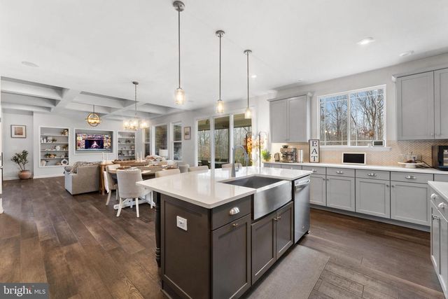 118 LOYD DR, Fredericksburg, VA 22406