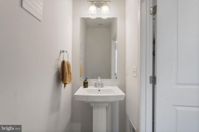 118 LOYD DR, Fredericksburg, VA 22406