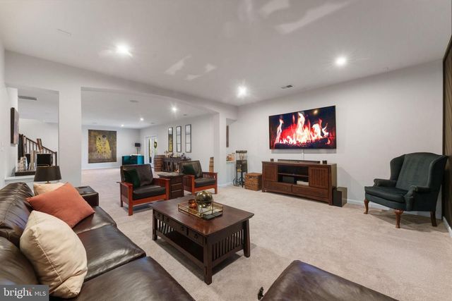 118 LOYD DR, Fredericksburg, VA 22406