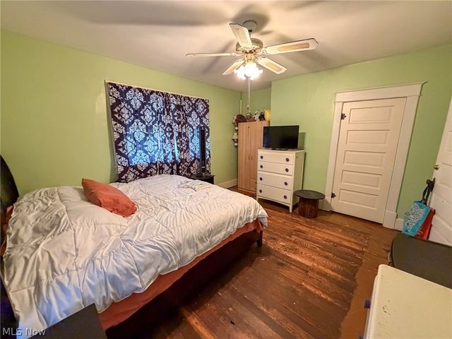 329 Summit Avenue, Steubenville, OH 43952