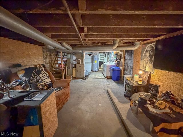329 Summit Avenue, Steubenville, OH 43952