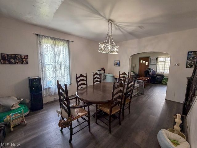 329 Summit Avenue, Steubenville, OH 43952