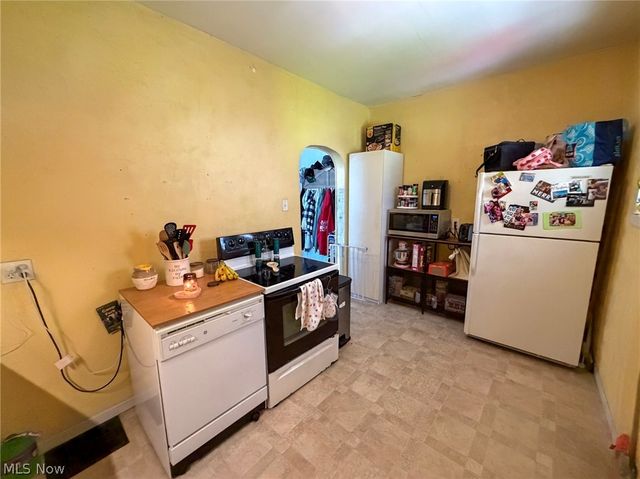 329 Summit Avenue, Steubenville, OH 43952