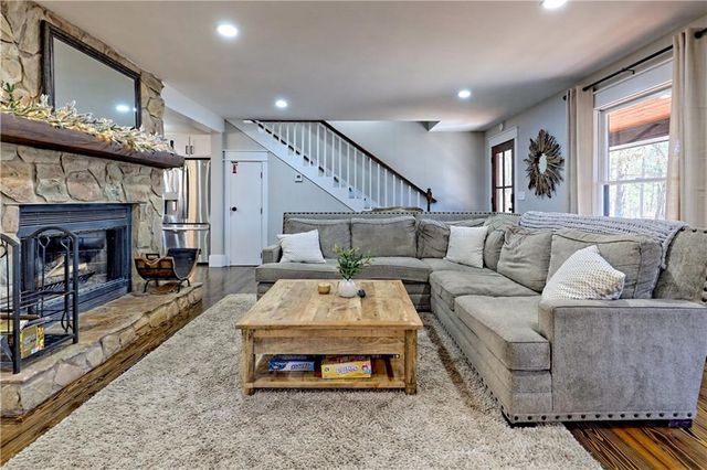 456 Barnyard Lane, Clayton, GA 30525