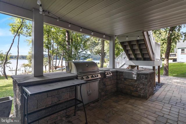 8535 COLLEEN DR, Port Tobacco, MD 20677