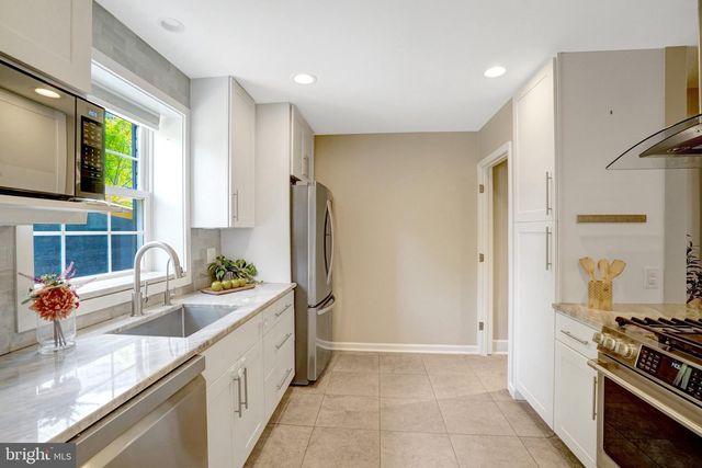 3308 LANDOVER ST, Alexandria, VA 22305