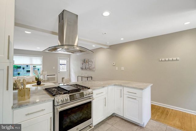 3308 LANDOVER ST, Alexandria, VA 22305