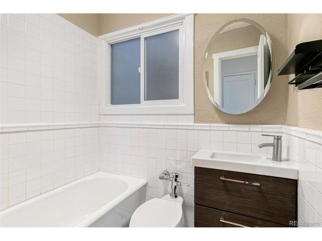 1416 N Downing St 1, Denver, CO 80218