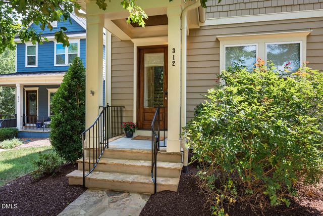 312 Della Street, Chapel Hill, NC 27516