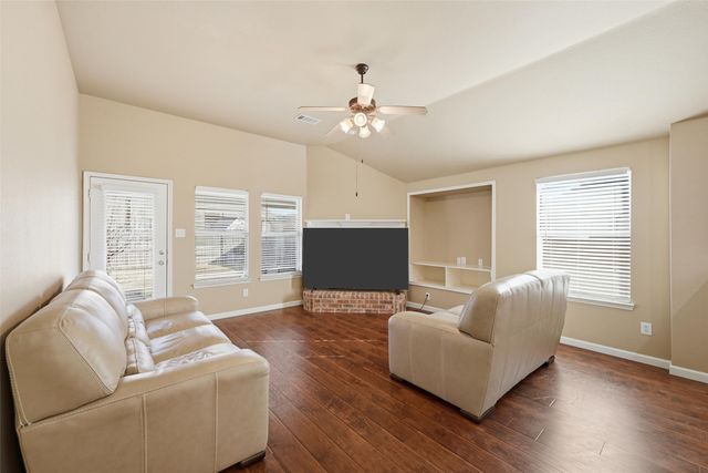 910 Fulbourne Drive, Anna, TX 75409