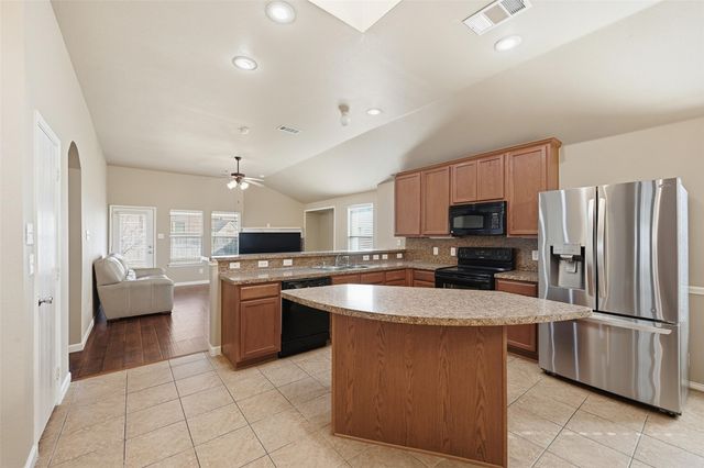 910 Fulbourne Drive, Anna, TX 75409