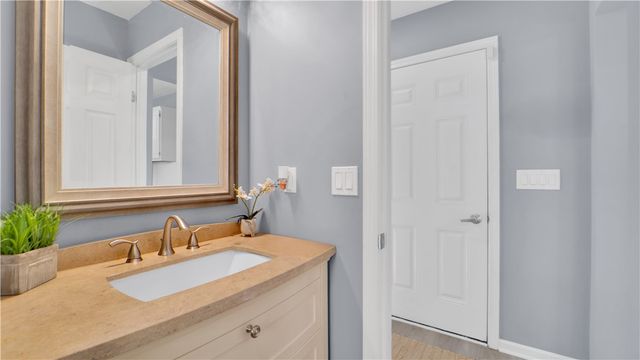 340 Creighton Lane, Greece, NY 14612