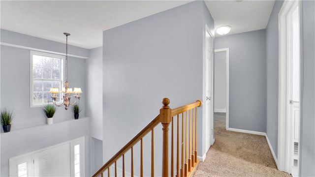 340 Creighton Lane, Greece, NY 14612