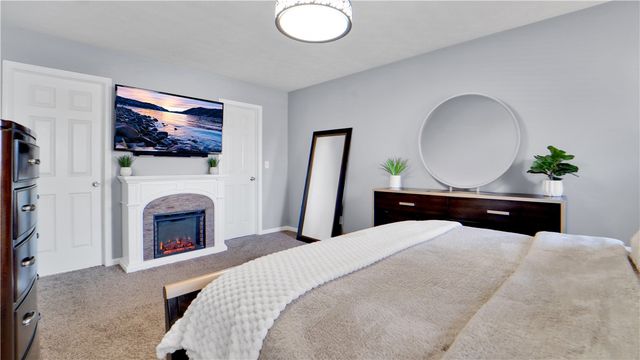 340 Creighton Lane, Greece, NY 14612