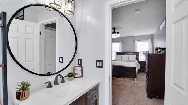 340 Creighton Lane, Greece, NY 14612