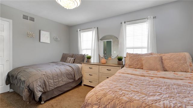 340 Creighton Lane, Greece, NY 14612