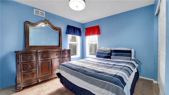 340 Creighton Lane, Greece, NY 14612