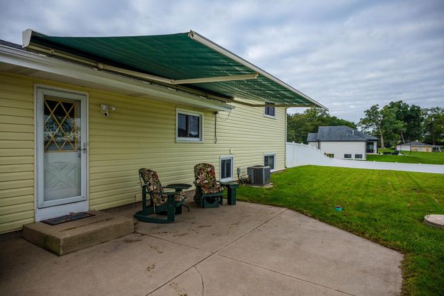 30126 Ketterhagen ROAD, Burlington, WI 53105