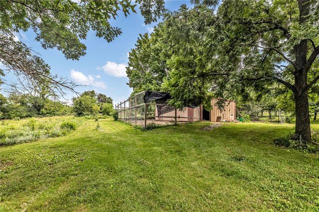 14226 NW County 14001 Road, Drexel, MO 64742